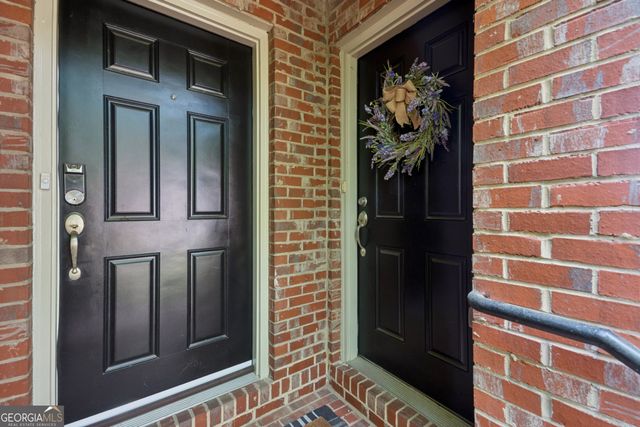 6409 Paulson Place, Sandy Springs, GA 30328