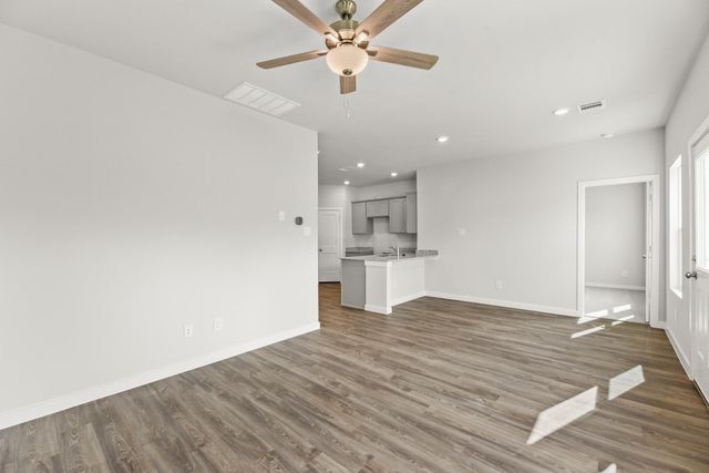 2520 Rose Quartz Drive, Texas City, TX 77591