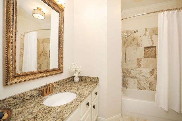 26 Dove Trace Circle, The Woodlands, TX 77382