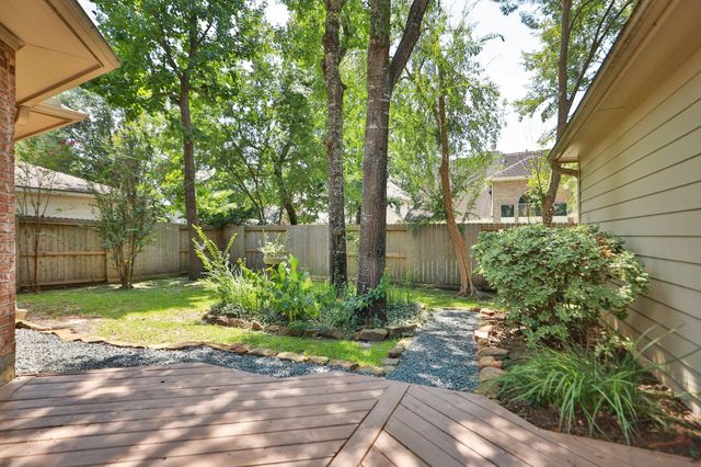 26 Dove Trace Circle, The Woodlands, TX 77382