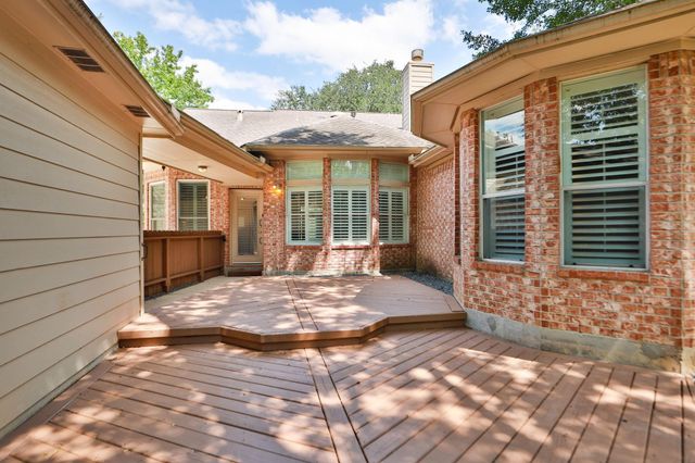 26 Dove Trace Circle, The Woodlands, TX 77382
