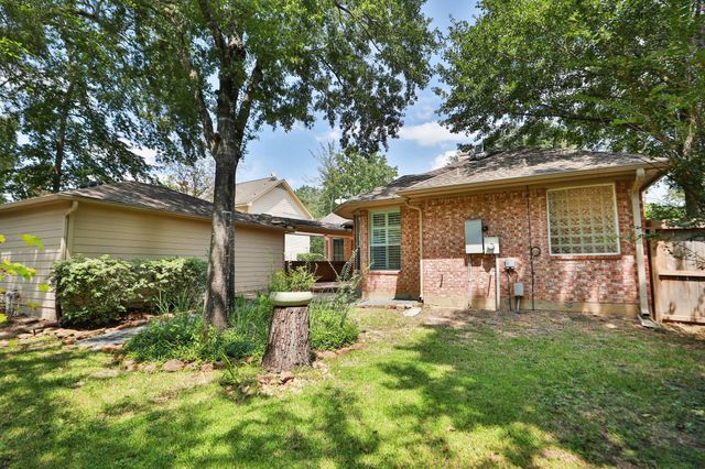 26 Dove Trace Circle, The Woodlands, TX 77382