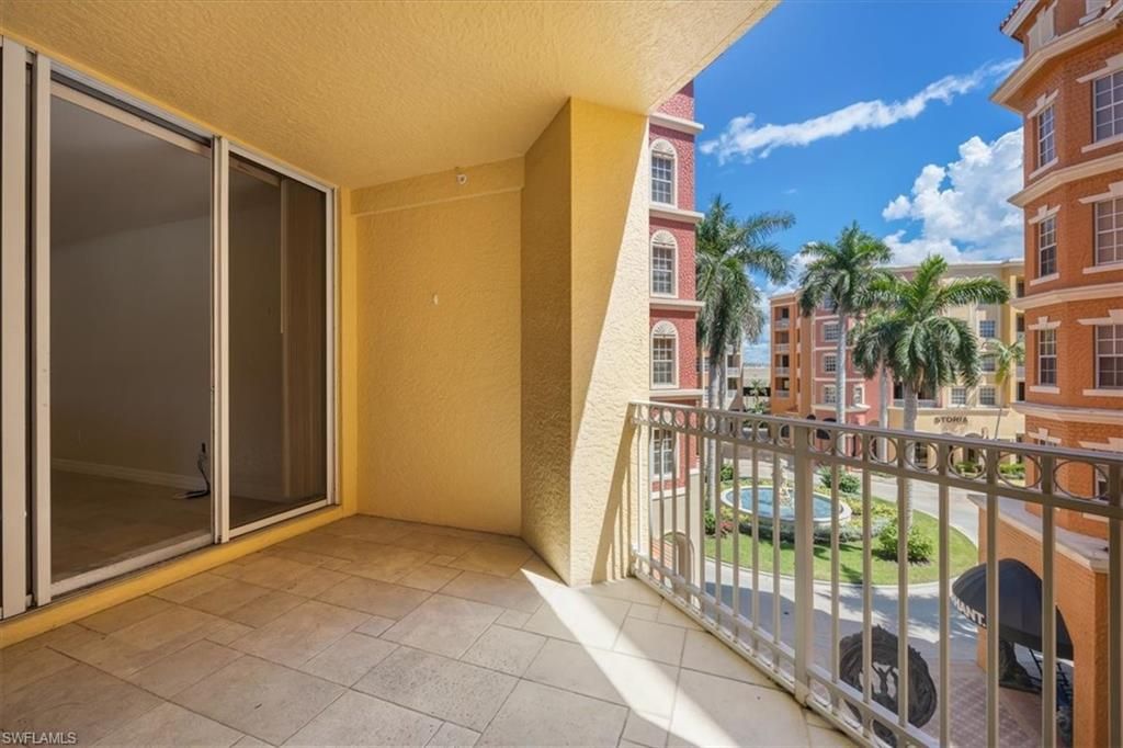 410 BAYFRONT PL # 2309, NAPLES, FL 34102 — exterior