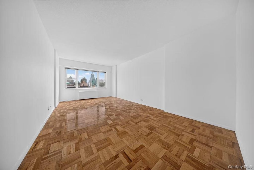 60 E 8th Street 18G, New York (manhattan), NY 10003 — photo 3