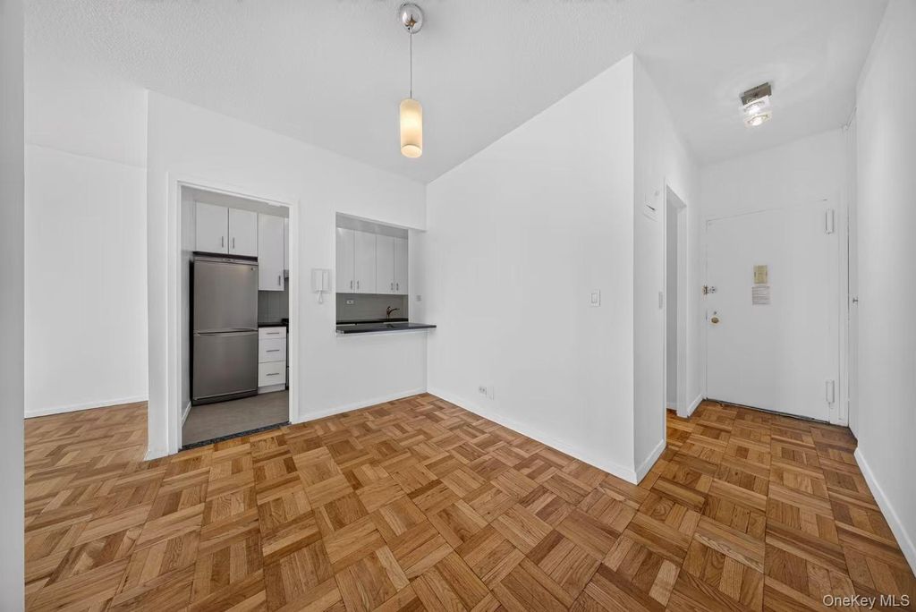 60 E 8th Street 18G, New York (manhattan), NY 10003 — photo 4
