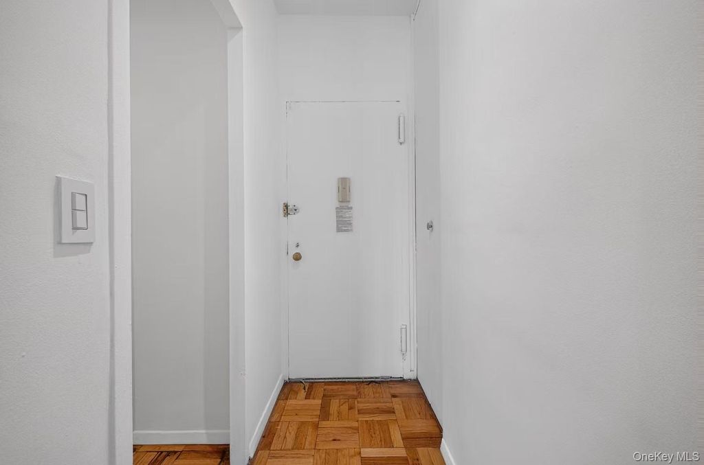 60 E 8th Street 18G, New York (manhattan), NY 10003 — photo 5