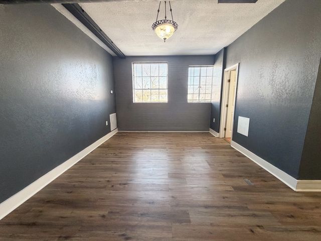 1300 W Main Street 202, Waxahachie, TX 75165