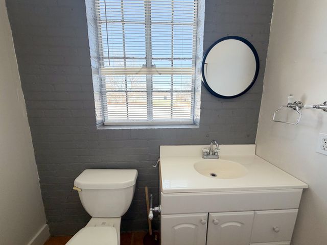 1300 W Main Street 202, Waxahachie, TX 75165