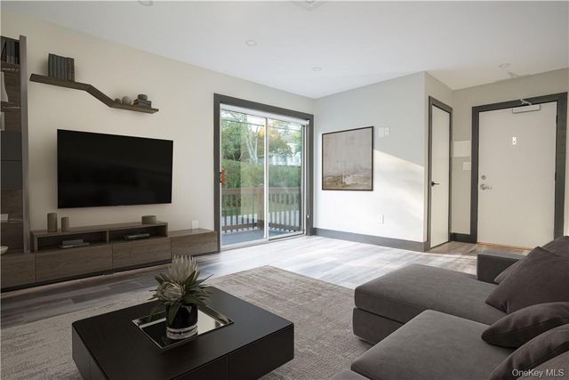 8-12 S Boulevard 12-203, Nyack, NY 10960