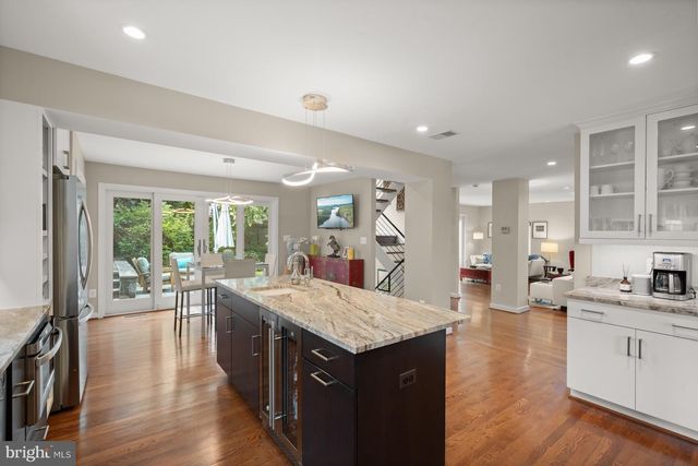 2809 BATTERY PL NW, Washington, DC 20016
