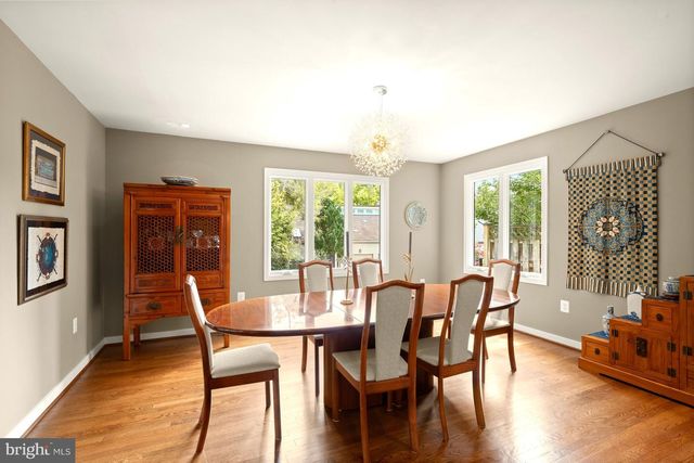 2809 BATTERY PL NW, Washington, DC 20016
