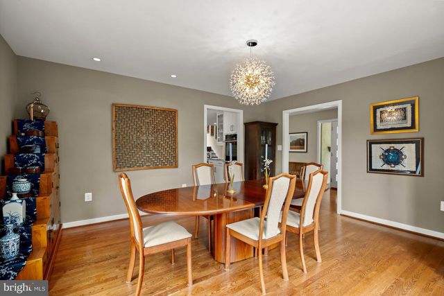 2809 BATTERY PL NW, Washington, DC 20016