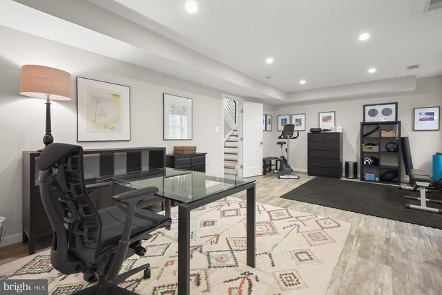 2809 BATTERY PL NW, Washington, DC 20016