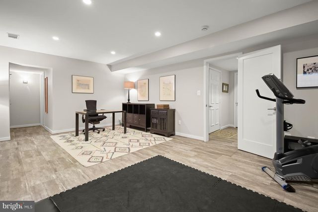 2809 BATTERY PL NW, Washington, DC 20016