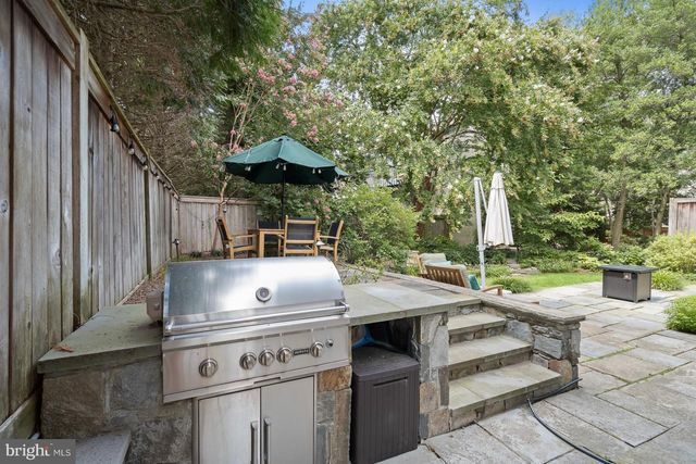 2809 BATTERY PL NW, Washington, DC 20016