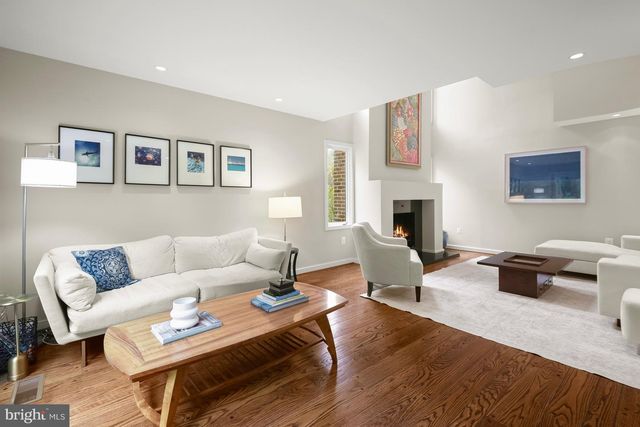 2809 BATTERY PL NW, Washington, DC 20016