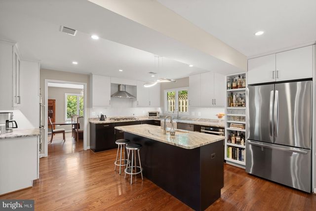 2809 BATTERY PL NW, Washington, DC 20016