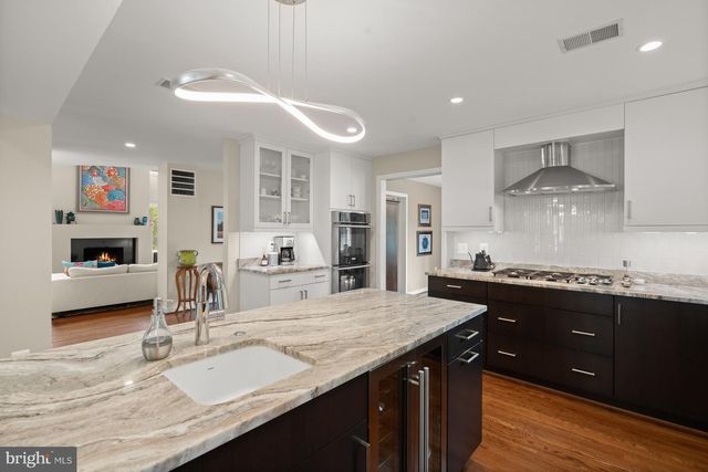 2809 BATTERY PL NW, Washington, DC 20016