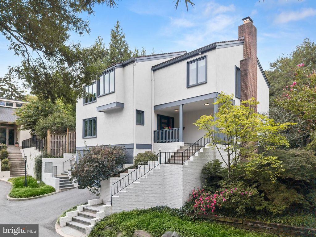 2809 BATTERY PL NW, Washington, DC 20016