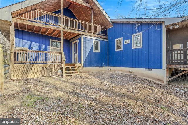 272 TONOLOWAY POINT CIR, Great Cacapon, WV 25422