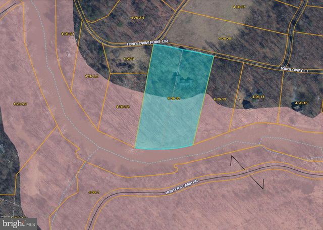 272 TONOLOWAY POINT CIR, Great Cacapon, WV 25422