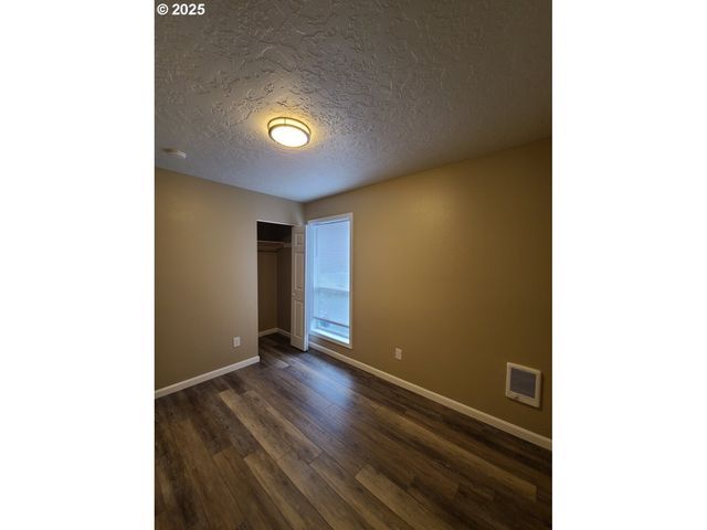 131 Se Ainslee Ave, Depoe Bay, OR 97341