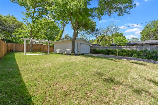 1918 Elmwood Boulevard, Dallas, TX 75224