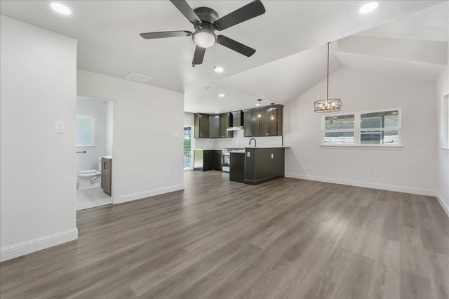 1918 Elmwood Boulevard, Dallas, TX 75224