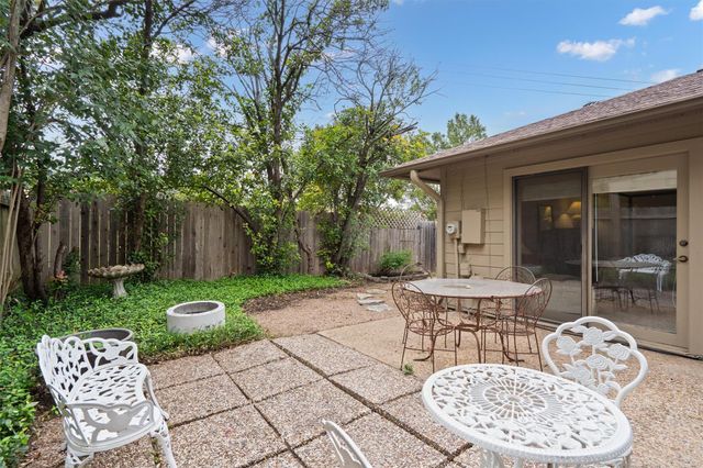 5724 N SCOUT ISLAND CIR, Austin, TX 78731
