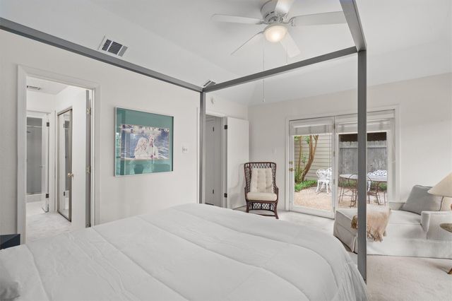 5724 N SCOUT ISLAND CIR, Austin, TX 78731