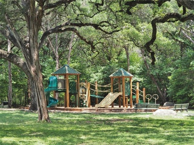 5724 N SCOUT ISLAND CIR, Austin, TX 78731