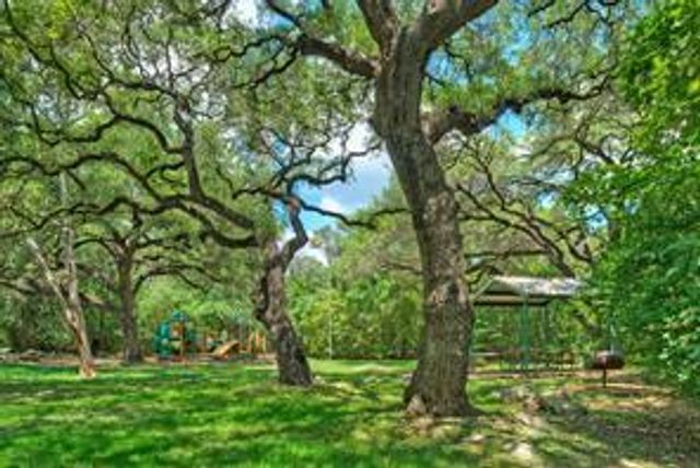 5724 N SCOUT ISLAND CIR, Austin, TX 78731