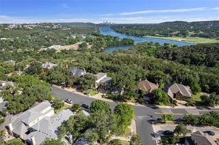 5724 N SCOUT ISLAND CIR, Austin, TX 78731