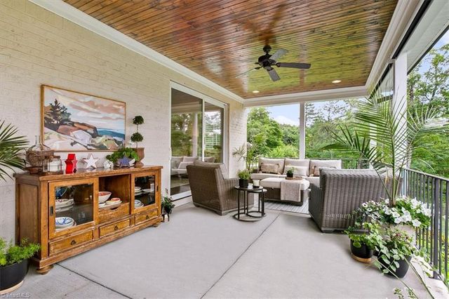 8005 Honkers Hollow Drive, Stokesdale, NC 27357