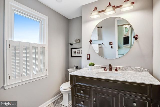 44 ACORN CT, Sterling, VA 20164