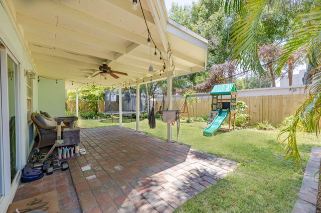 4366 Bamboo Drive, Palm Beach Gardens, FL 33410
