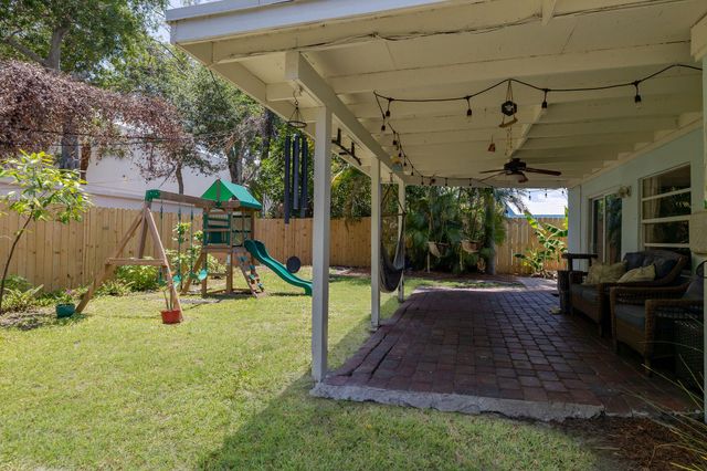 4366 Bamboo Drive, Palm Beach Gardens, FL 33410