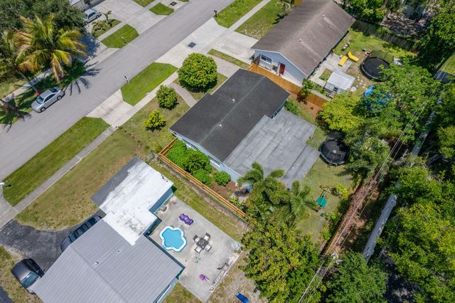 4366 Bamboo Drive, Palm Beach Gardens, FL 33410