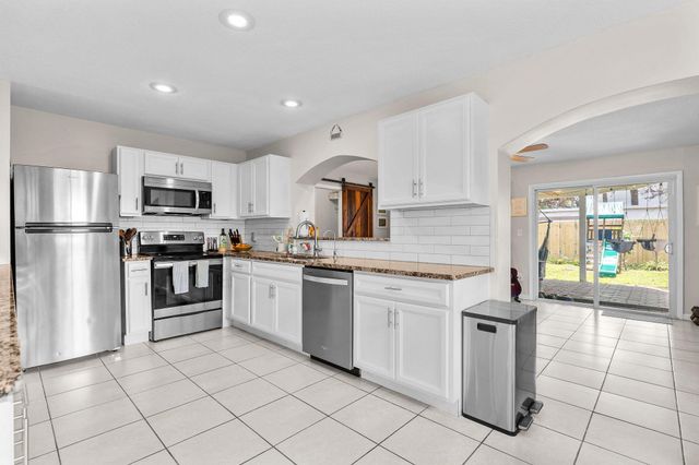 4366 Bamboo Drive, Palm Beach Gardens, FL 33410