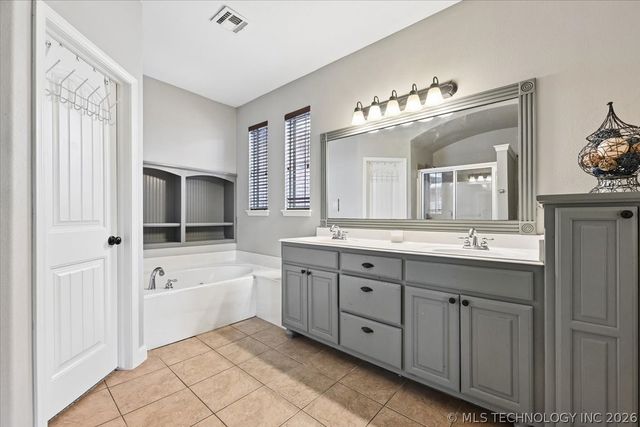 4625 S 173rd East Avenue, Tulsa, OK 74134