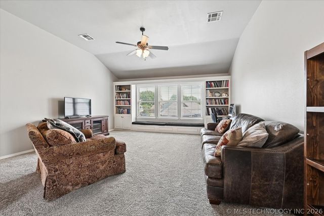 4625 S 173rd East Avenue, Tulsa, OK 74134