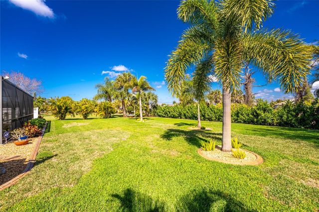 601 BOUNDARY BOULEVARD, Rotonda West, FL 33947