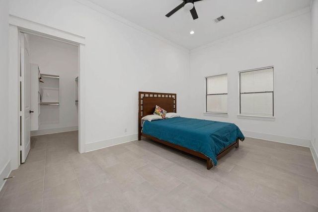 15918 Bridges Fairway Lane, Houston, TX 77068