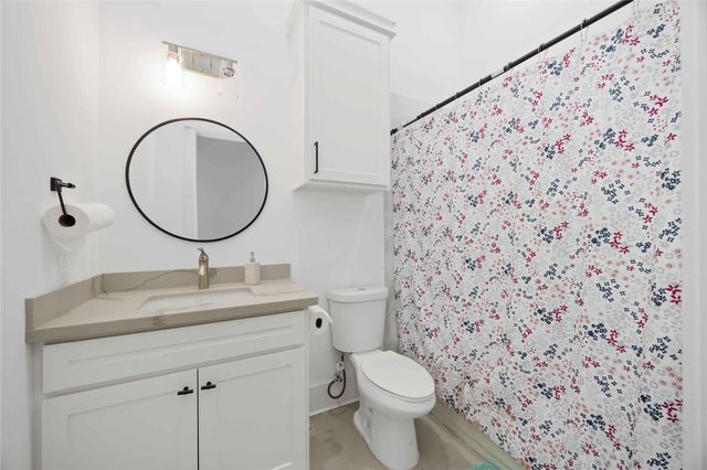 15918 Bridges Fairway Lane, Houston, TX 77068