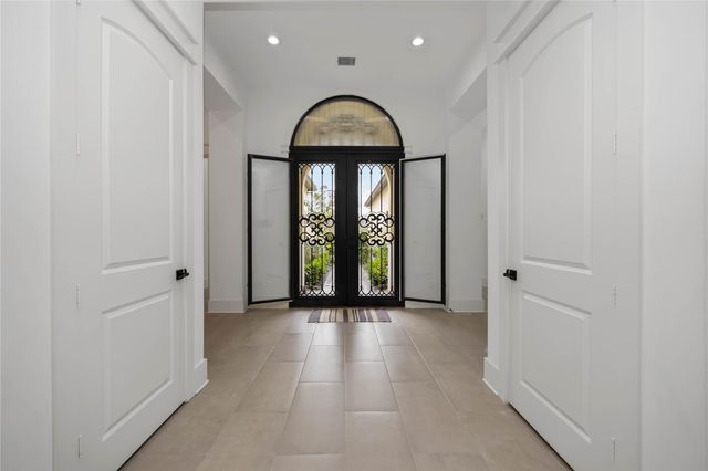 15918 Bridges Fairway Lane, Houston, TX 77068