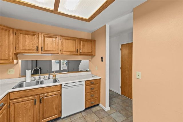 53 Freedom Drive, Montpelier, VT 05602