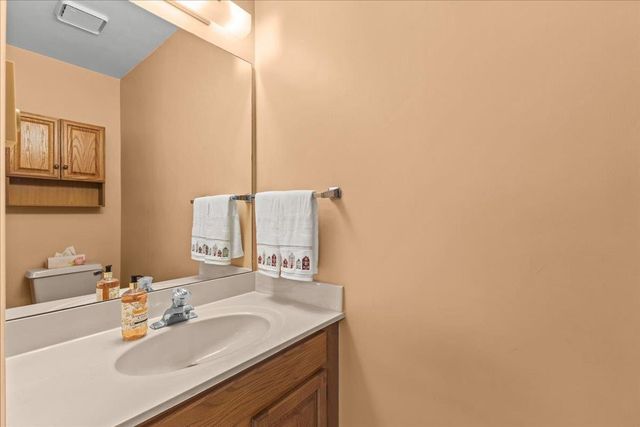 53 Freedom Drive, Montpelier, VT 05602