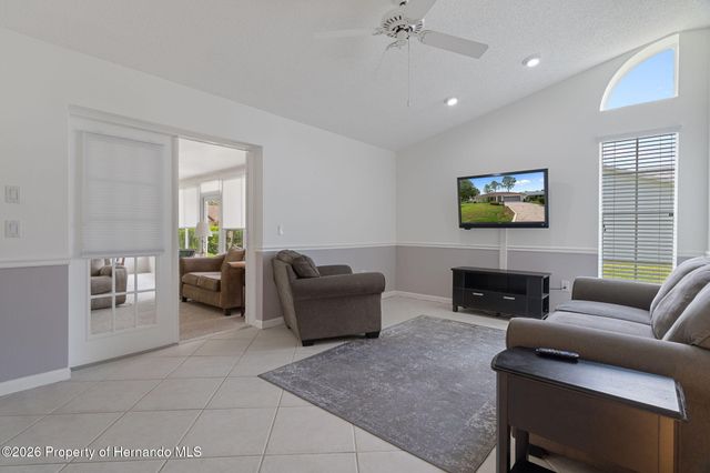 7196 Crown Oaks Drive, Spring Hill, FL 34606