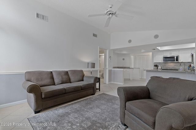 7196 Crown Oaks Drive, Spring Hill, FL 34606
