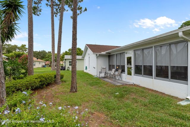 7196 Crown Oaks Drive, Spring Hill, FL 34606